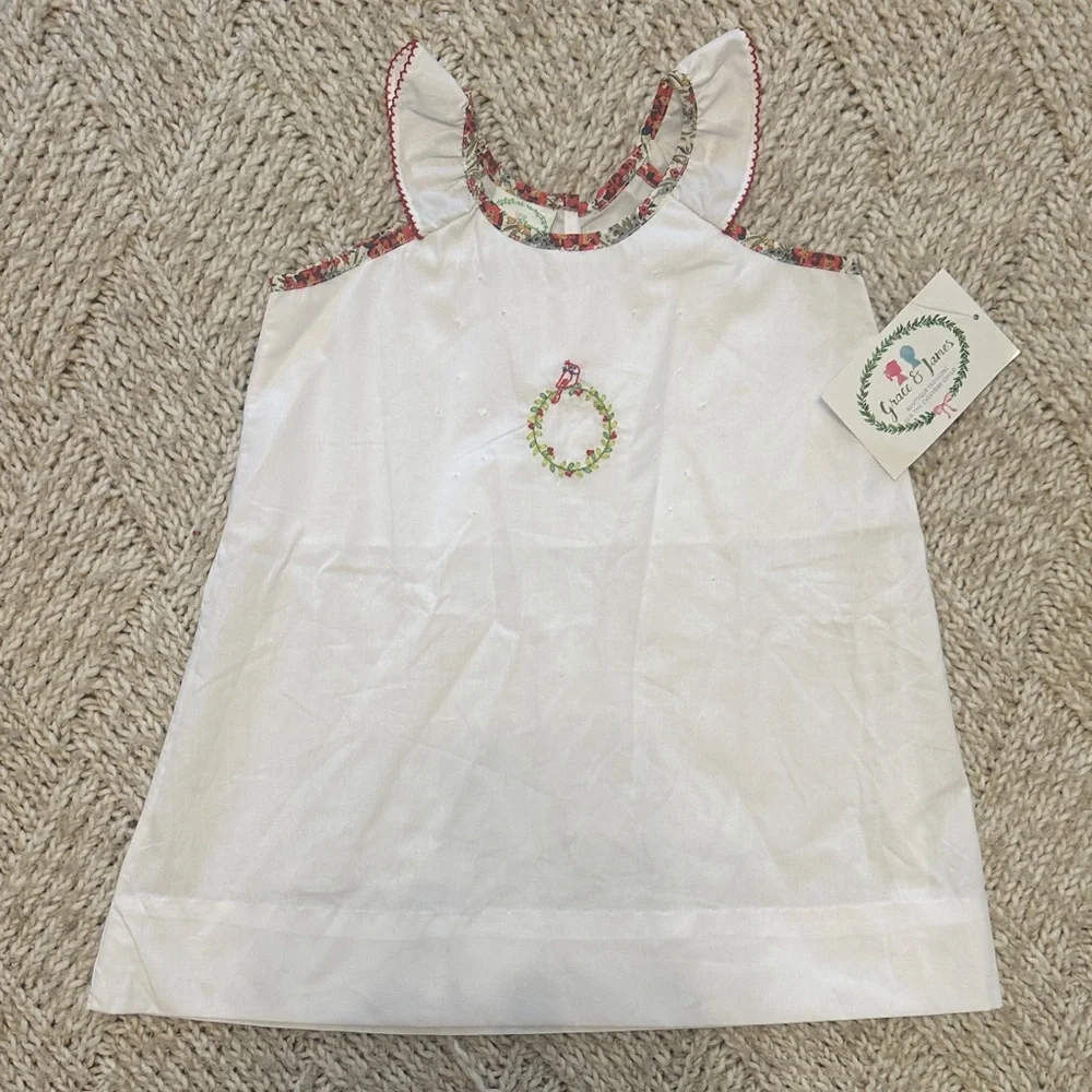 NWT Grace & James white gown with Wreath Embroidery & floral trim 3t